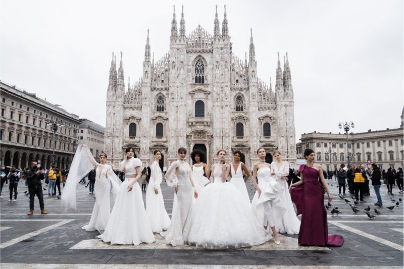 Album fotografici dei matrimoni svolti nella location Sì Sposaitalia Collezioni - I migliori brand del mondo bridal