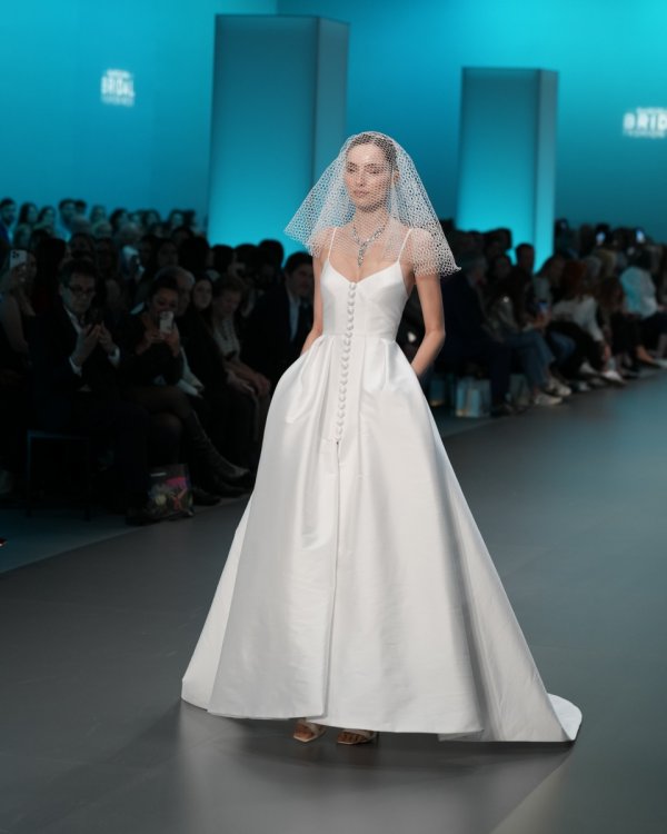 Barcelona Bridal Fashion Week Jesus Peiro - Foto 1