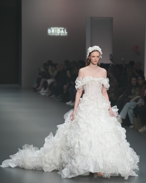 Barcelona Bridal Fashion Week Jimmy Choo - Foto 1