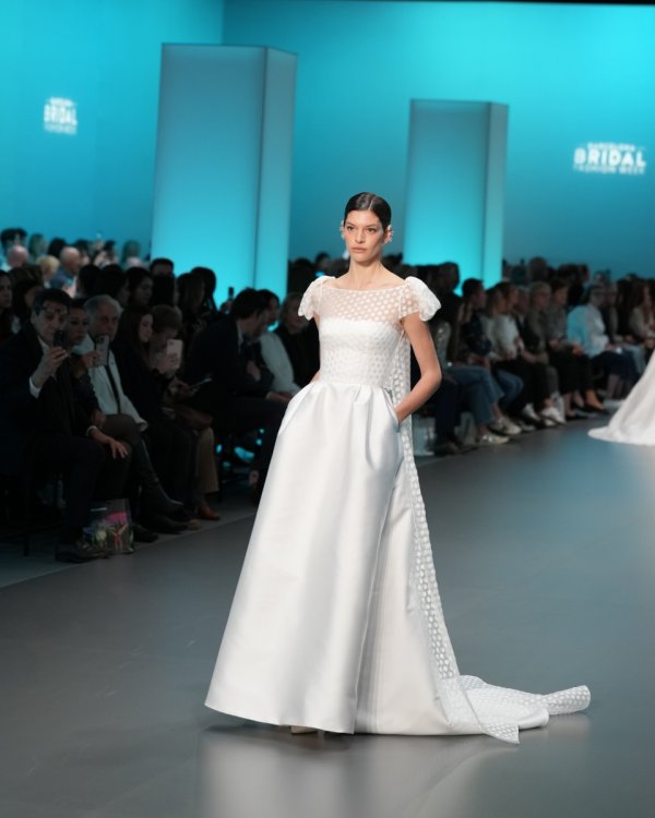 Barcelona Bridal Fashion Week Jesus Peiro - Foto 7