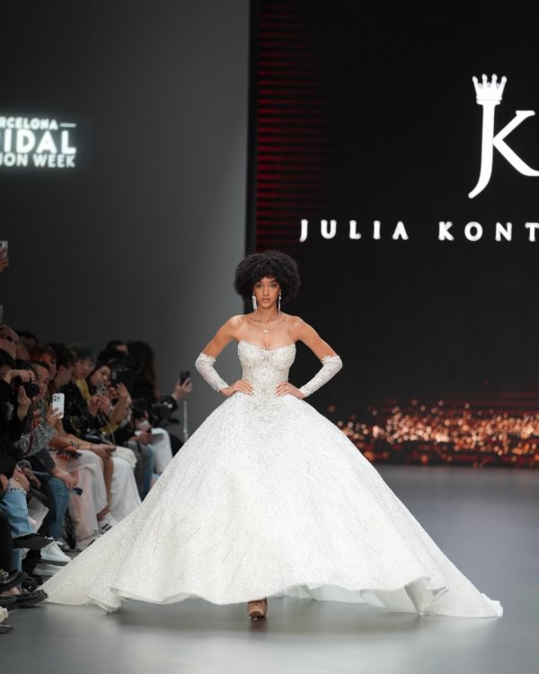 Barcelona Bridal Fashion Week Julia Kontogruni - Foto 7