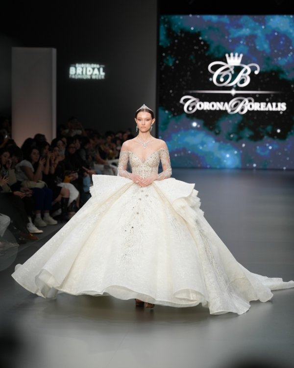 Barcelona Bridal Fashion Week Julia Kontogruni - Foto 13