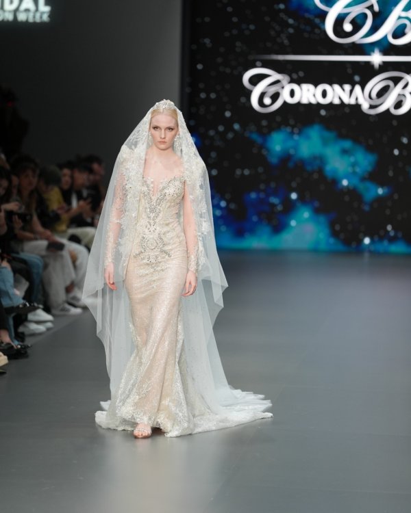 Barcelona Bridal Fashion Week Julia Kontogruni - Foto 14