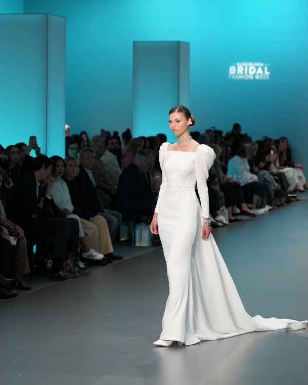 Barcelona Bridal Fashion Week Jesus Peiro - Foto 16