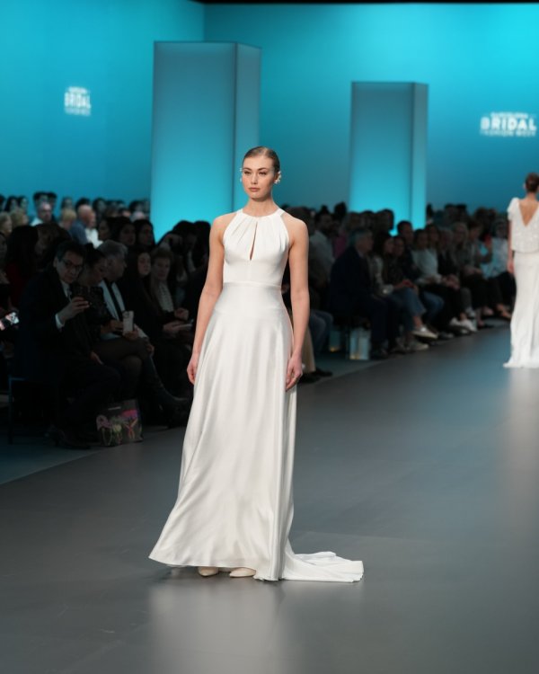 Barcelona Bridal Fashion Week Jesus Peiro - Foto 24