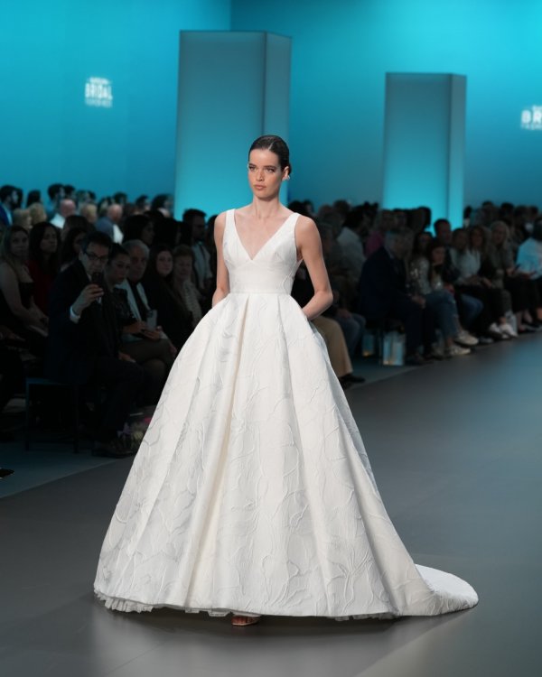 Barcelona Bridal Fashion Week Jesus Peiro - Foto 29