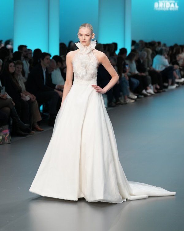 Barcelona Bridal Fashion Week Jesus Peiro - Foto 32