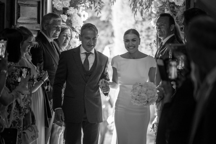 Foto Matrimonio Beatrice e Umberto - Hostaria Le Cave di Cantù (Pavia) (18)