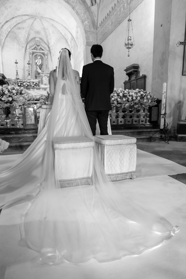 Foto Matrimonio Letizia e Alberto - Cantine Bersi Serlini (Franciacorta) (34)