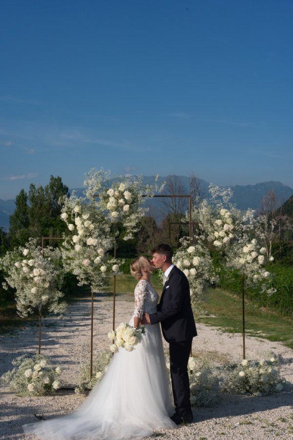 Foto Matrimonio Gloria e Stefano - Cantine Bersi Serlini (Franciacorta) (39)