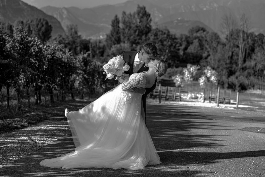 Foto Matrimonio Gloria e Stefano - Cantine Bersi Serlini (Franciacorta) (40)