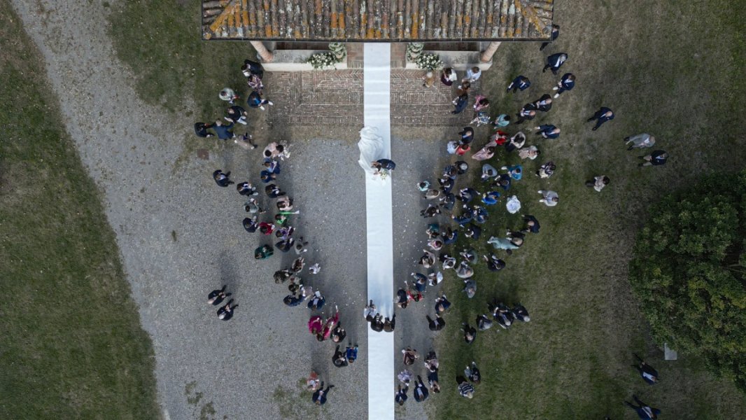 Foto Matrimonio Letizia e Alberto - Cantine Bersi Serlini (Franciacorta) (44)