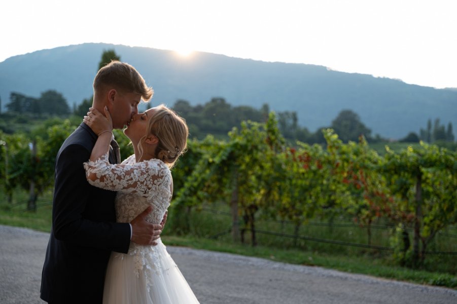 Foto Matrimonio Gloria e Stefano - Cantine Bersi Serlini (Franciacorta) (52)