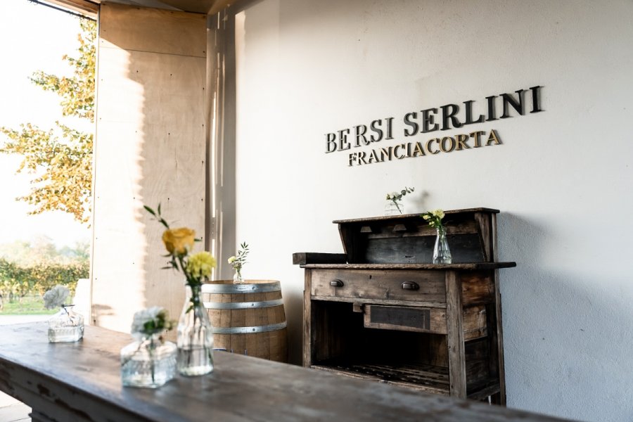 Foto Matrimonio Emanuela e Luca - Cantine Bersi Serlini (Franciacorta) (44)