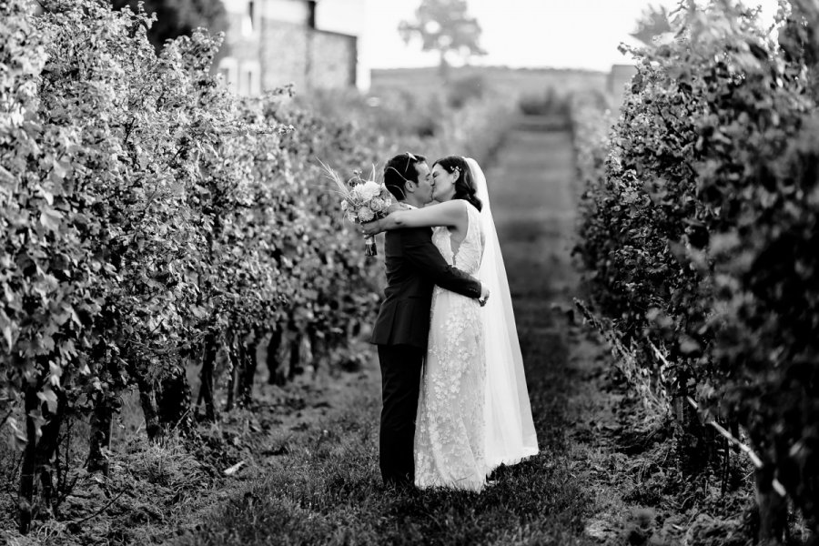 Foto Matrimonio Emanuela e Luca - Cantine Bersi Serlini (Franciacorta) (58)